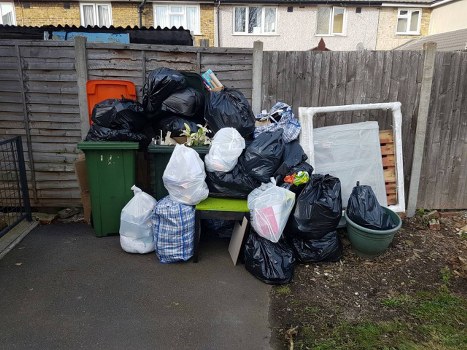 Organized house clearance process in Hampsteadheath